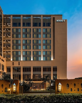 Hyatt Ahmedabad,Vastrapur,5 star