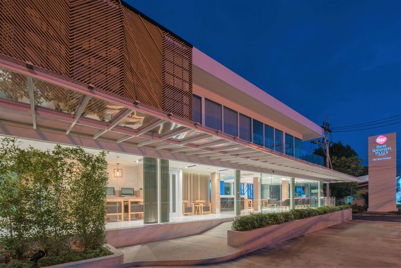 The Beachfront Hotel Phuket,Near Chalong Pier,4 star