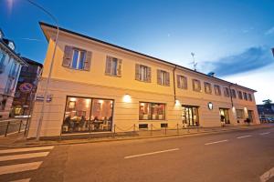Amalia Bakery Home,Gallarate>>Cardano Al Campo,3 star