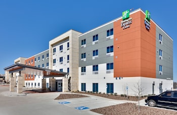 holiday inn express and suites plano east