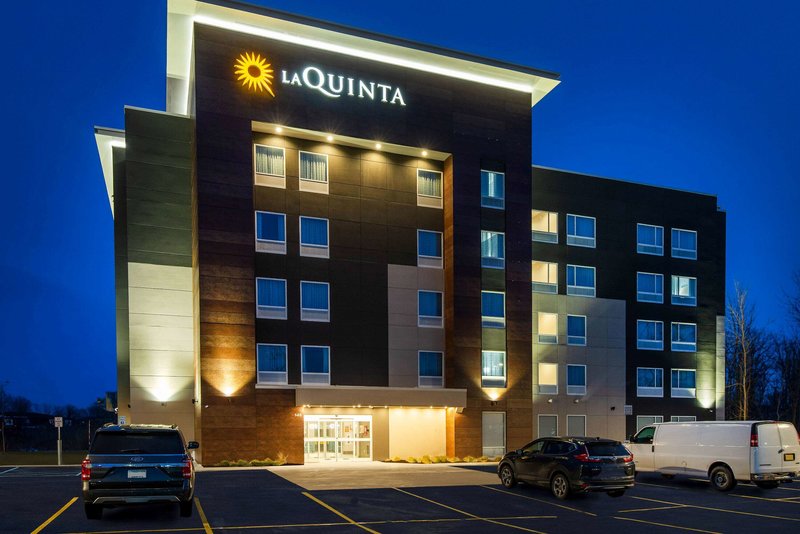 la quinta inn and suites by wyndham buffalo amherst