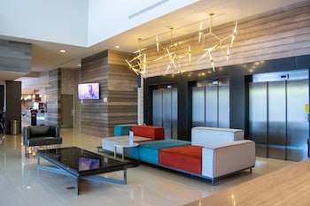 hilton garden inn leon