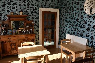 The Gables,Blackburn>>Bathgate,3.5 star