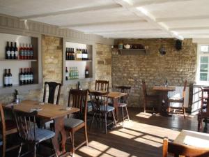 The Crewe Arms,Farthinghoe>>Brackley,3 star