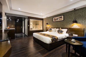 Hotel Saffron Crest,Darjeeling>>Bagdogra,3 star