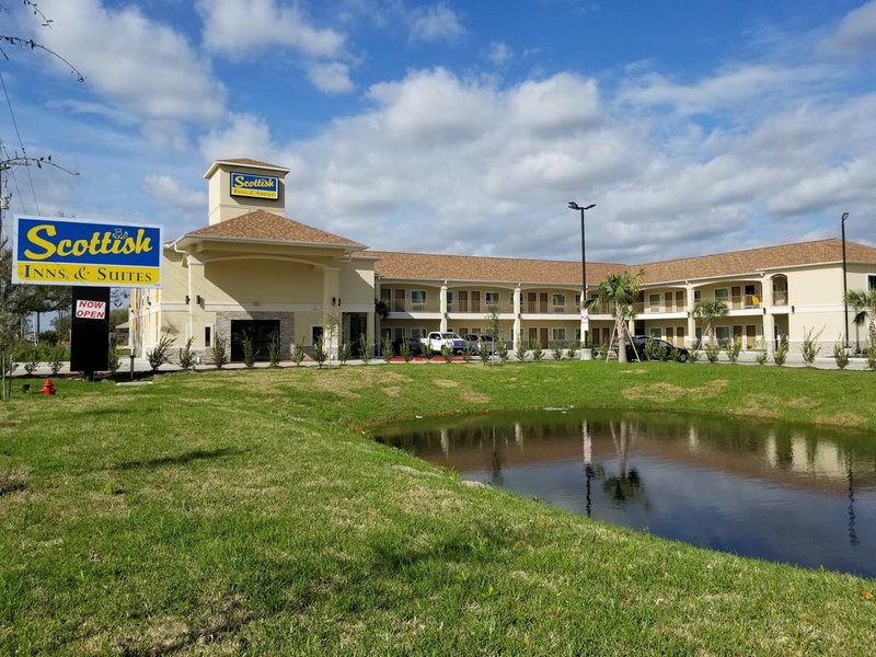 Scottish Inns & Suites,Bay City>>Abercrombie,2.5 star