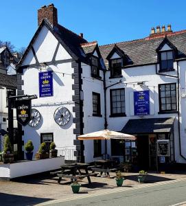 The Crown Hotel,Corwen>>Conwy,3 star