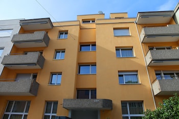 swiss star district 11