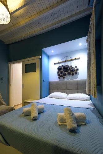 nikos rooms