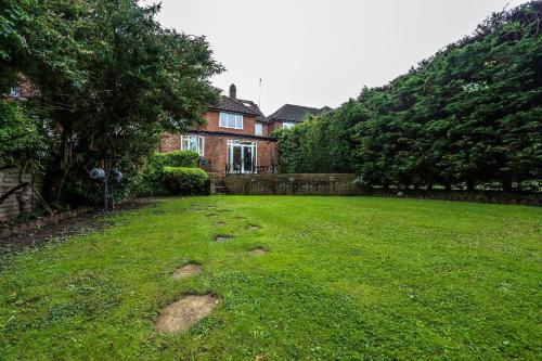 guest house ellipse