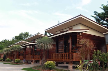 Pobruk Resort,Nong Khai>>Khai Bok Wan,2.5 star