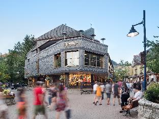 Pangea Pod Hotel,British Columbia>>Whistler,2.5 star