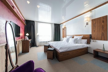Inn Ozz,,3 star