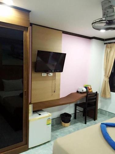 room-image