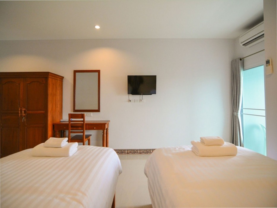 Baan Yokmhanee,250/199 Petchkasen Rd., Soi Huahin 90,2 star