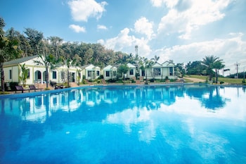 Saichon Grand View Resort,Phanom>>Ban Ta Khun,3.5 star