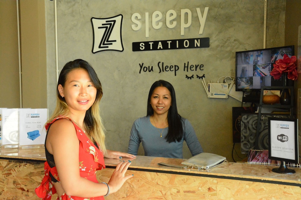 sleepy station hostel