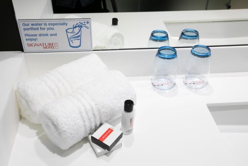 Signature Lux Hotel By Onomo, Waterfront,Western Cape>>Cape Town,3.5 star