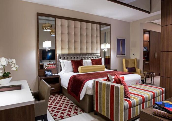The Envoy Hotel,Near Wonderland Amusement Park,4.5 star