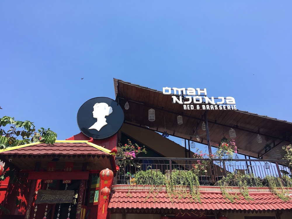 omah njonja bed and brasserie