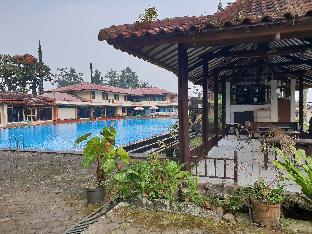 hotel cisarua indah