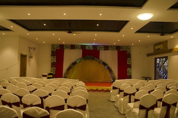 sai river resort