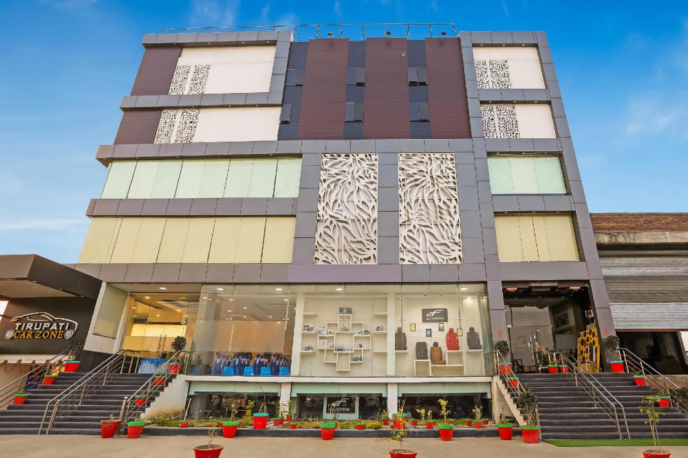 Hotel G20 Inn,G 20 , Bhagya Tower, Daknia Station Road, Automobile Zone Near Dakaniya Talab Railway Station, Kota Industrial Area, Kota, Rajasthan 324007,3 star