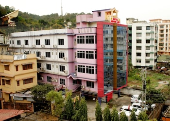 Hotel Grand Luit,Christian Basti,3 star