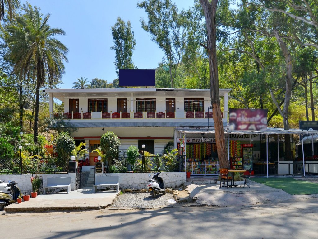 Rudra Villa,Ideally Located In The Polo Ground Area, Oyo 12403 Rudra Villa Promises A Relaxing And Wonderful Vis,3 star