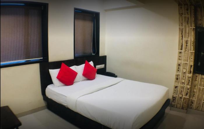 Hotel Shalimar,Mumbai>>Malad East,3 star