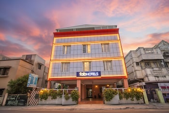 Fabhotel Sri Krishna Residency - Near To Chennai International Airport,No.16, 24, 3Rd Main Rd, Thillaiganga Nagar, Nanganallur, Chennai, Tamil Nadu 600061,3 star