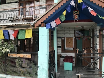 Sharda House,Kullu>>Himachal Pradesh,2 star