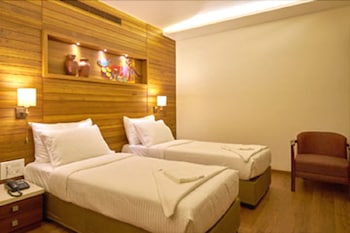 Hotel Atharv, Near Kolhapur Train Station, Kolhapur ,3 star