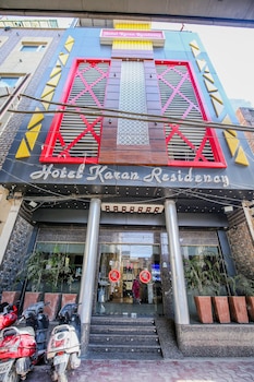 Hotel Karan Residency,Near Golden Temple,3 star