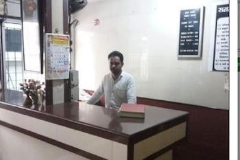 Radhika Guest House,Dwarka Circle,3 star