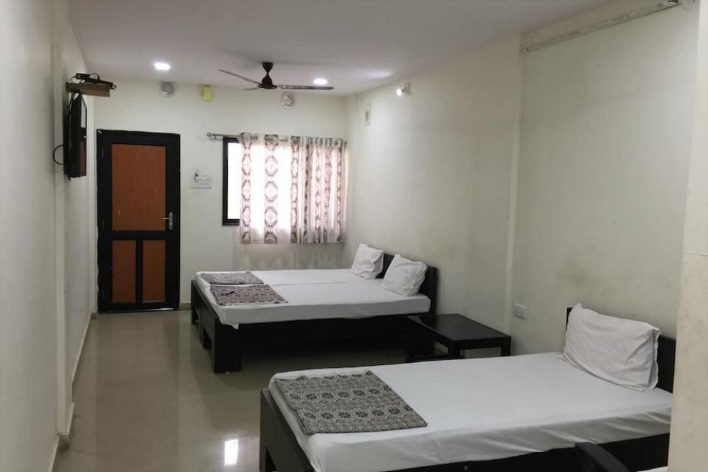 Vrp Guest House,Gujarat>>Bhuj,2.5 star