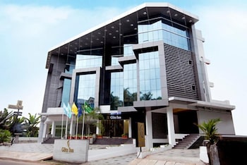 glitz inn calicut