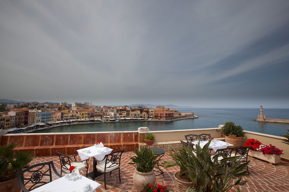 Pandora Suites,Chania>>Agios Nikolaos,4 star