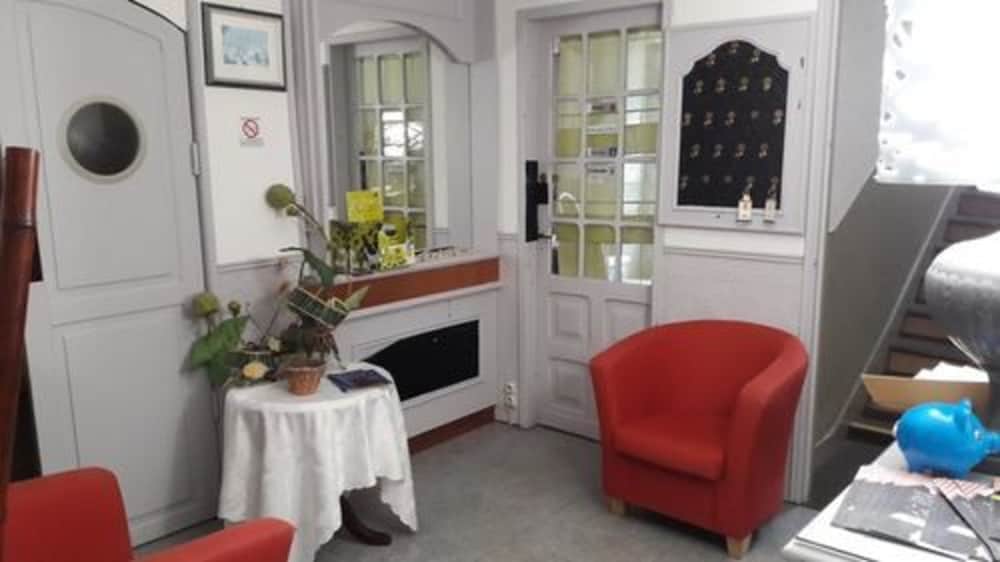 Logis Hotels - Hotel Le Boulevard,Languedoc-Roussillon>>Aiguefonde,2 star