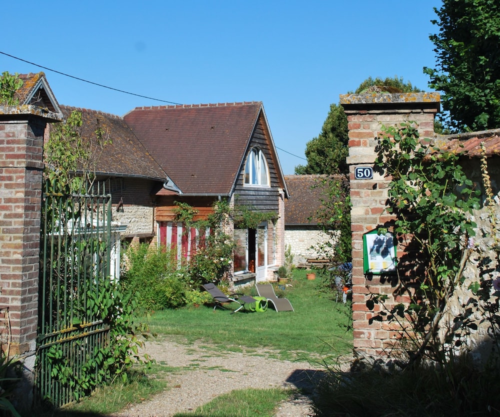 Au Vieux Tilleul B&B,Daubeuf-Pres-Vatteville>>Connelles,3 star