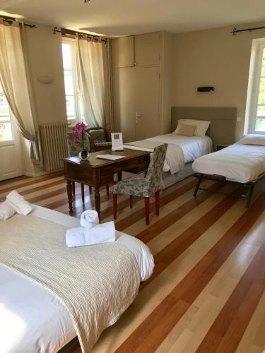room-image