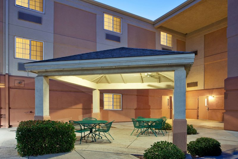 Sonesta Simply Suites Albuquerque,In Albuquerque (Downtown Albuquerque),2 star