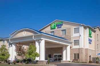 holiday inn express hotel and suites clarksville by ihg