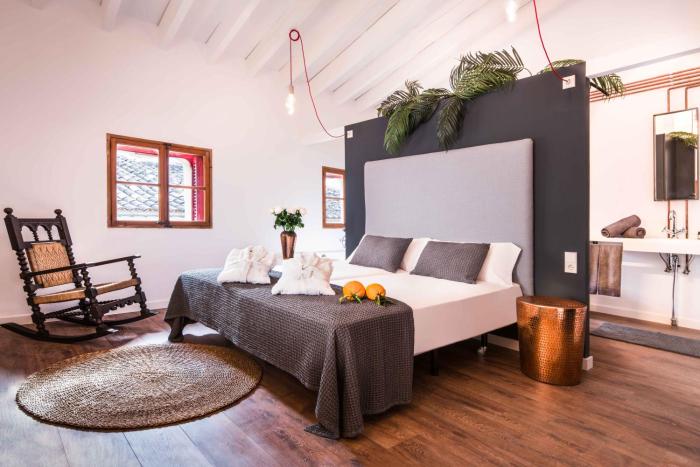 Lluna Aqua Soller,Majorca>>Fornalutx,3.5 star