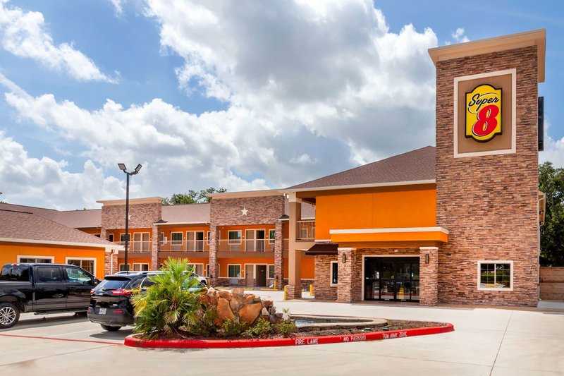 Super 8 By Wyndham Houston Northwest Cypress,Downtown Houston>>Cypress,2 star