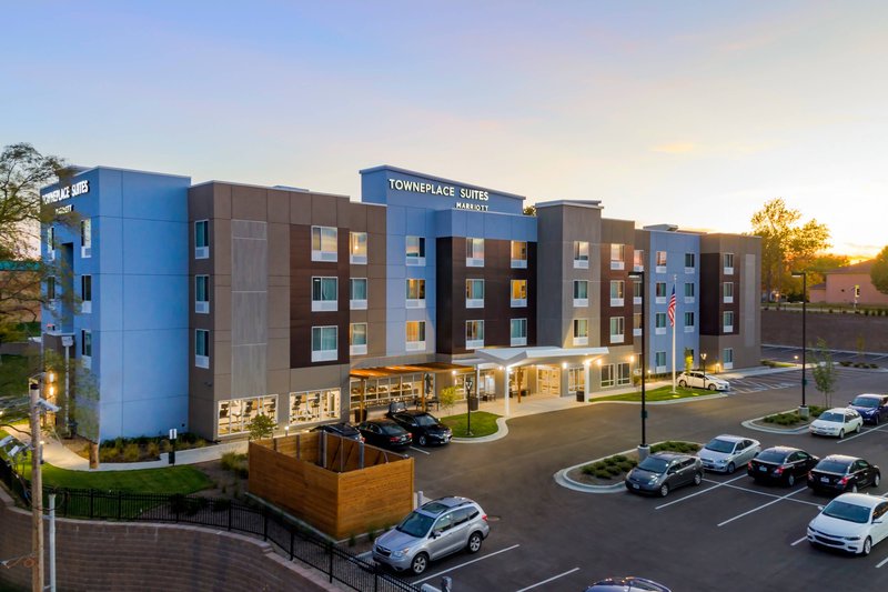 Towneplace Suites  By Marriott Leavenworth,Leavenworth County>>Fort Leavenworth,2.5 star