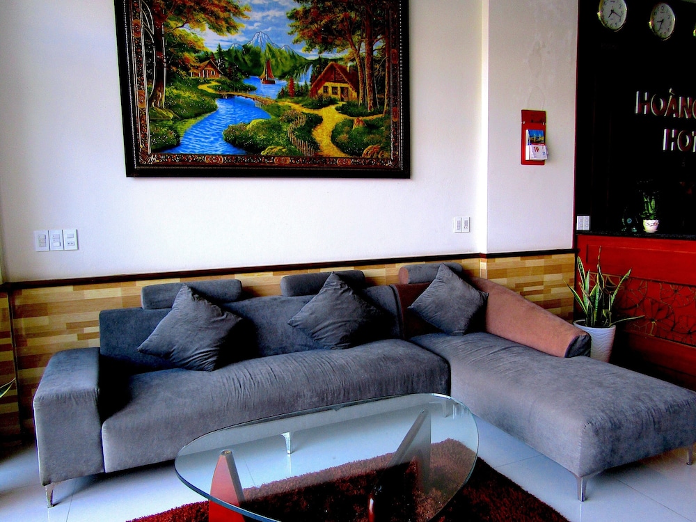 Hoang Dat Hotel,Quang Binh Province>>Dong Hoi,2.5 star