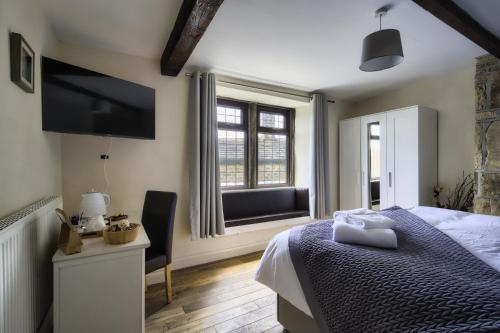 room-image