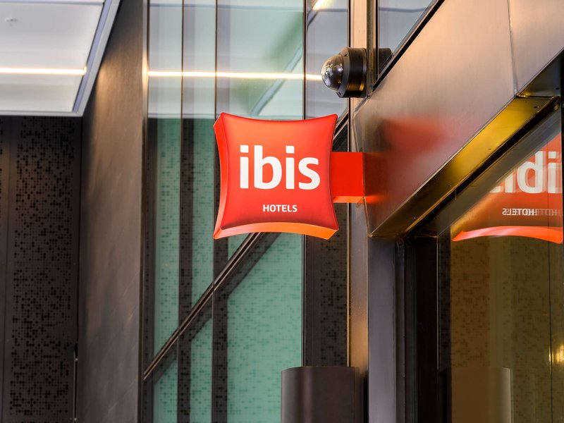 Ibis Melbourne Central,Dandenong>>Carlton,3.5 star