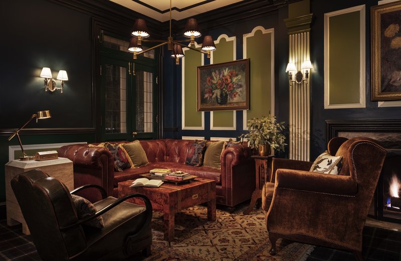 Graduate By Hilton Evanston,Near Northwestern University,4 star
